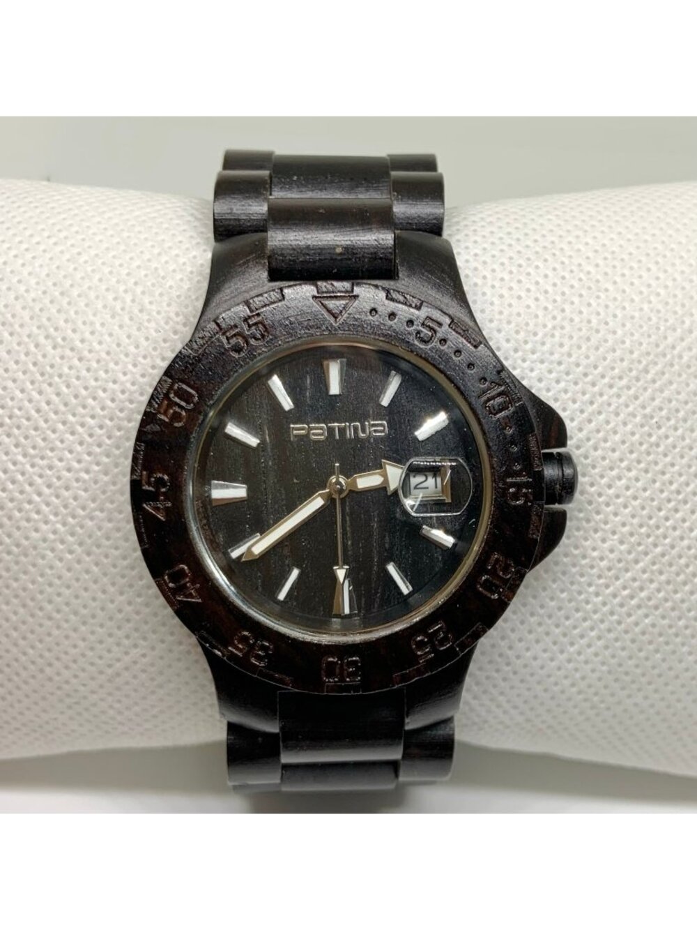 Patina Canada Wooden brown men date Watch 41mm quartz analog up to 6.8” running
